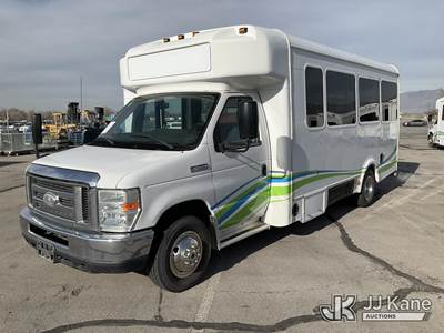 2016 Ford E450 Glaval Shuttle Bus