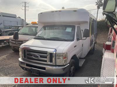 2016 Ford Econoline E-450 Passenger Bus