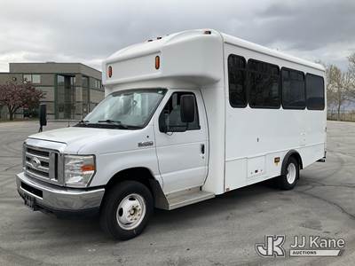 2016 Ford E450 Shuttle Bus