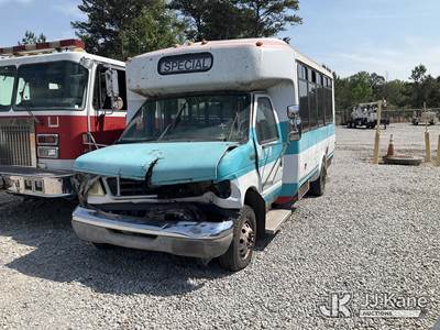2003 Ford E-450 Passenger Bus