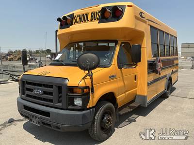 2013 Ford E450 Passenger Bus