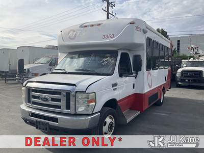 2016 Ford Econoline E-450 Passenger Bus