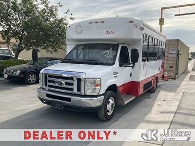 2016 Ford Econoline E-450 Passenger Bus