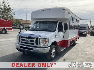 2016 Ford Econoline E-450 Passenger Bus