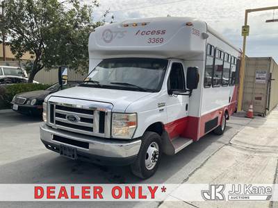 2016 Ford Econoline E-450 Passenger Bus