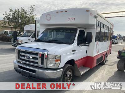2016 Ford Econoline E-450 Passenger Bus