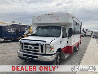 2016 Ford Econoline E-450 Passenger Bus