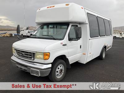 2005 Ford E450 Passenger Bus