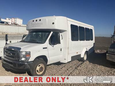 2013 Ford Econoline E450 Passenger Bus