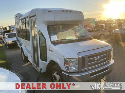 2017 Ford Econoline E350 Passenger Bus