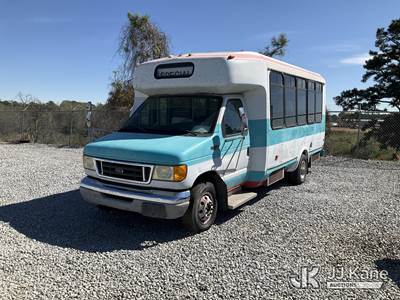 2003 Ford Econoline E-450 Passenger Bus