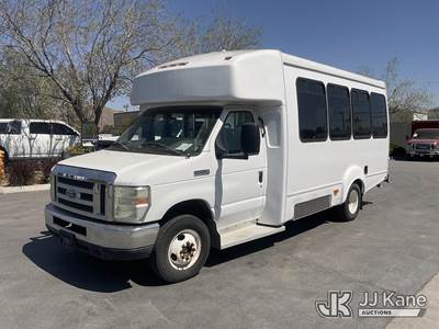 2013 Ford Econoline E450 Passenger Bus