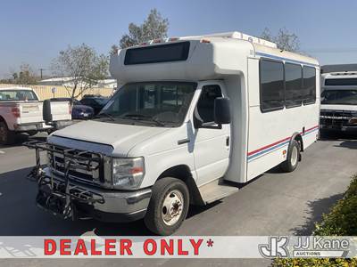 2017 Ford Econoline E450 Passenger Bus