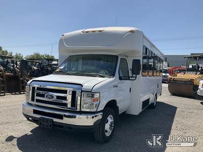 2013 Ford Econoline E450 Passenger Bus