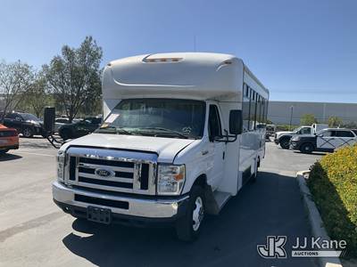 2016 Ford Econoline E450 Passenger Bus