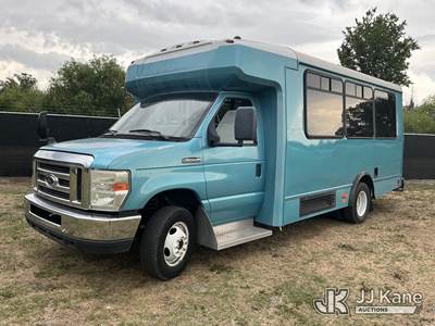 2017 Ford Econoline E450 Passenger Bus