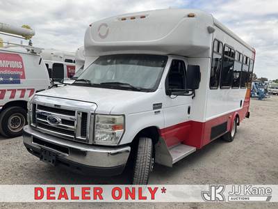 2016 Ford Econoline E450 Passenger Bus