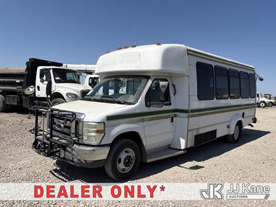 2011 Ford Econoline E450 Passenger Bus