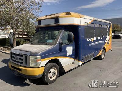 2013 Ford Econoline E450 Bus