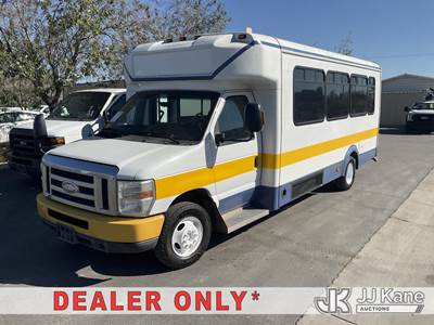 2014 Ford Econoline E450 Passenger Bus