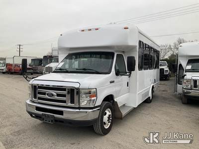 2018 Ford Econoline E-350 Passenger Bus