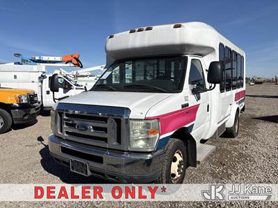 2012 Ford Econoline E-350 Passenger Van