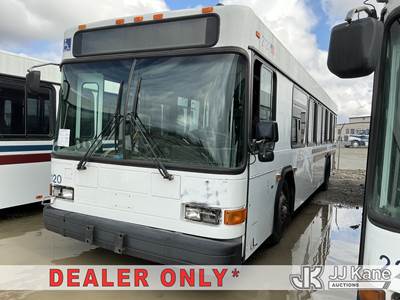 2002 Gillig Low Floor Bus