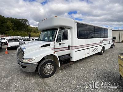 2013 International IC 3000 29 Passenger Bus