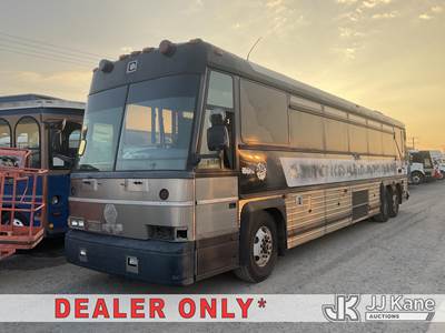 2006 MCI D4000-ISTV Bus