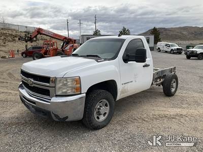 2009 Chevrolet Silverado 2500HD Cab & Chassis