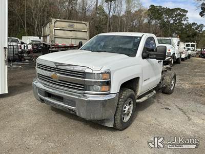 2015 Chevrolet Silverado 2500HD Cab & Chassis