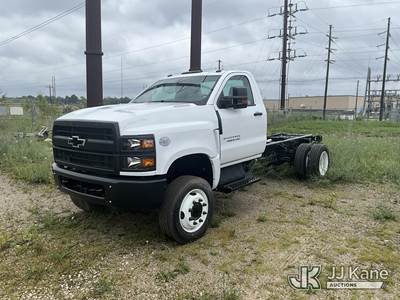 2024 Chevrolet Silverado 5500HD Cab & Chassis