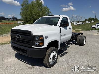 2024 Chevrolet Silverado 5500HD Cab & Chassis
