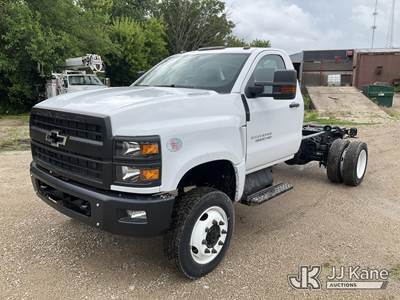 2024 Chevrolet Silverado 6500 HD Cab & Chassis