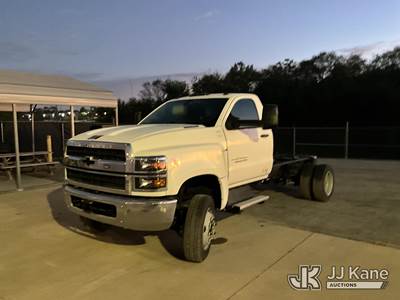 2024 Chevrolet Silverado Medium Duty Cab & Chassis