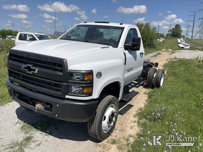 2024 Chevrolet Silverado Medium Duty Cab & Chassis