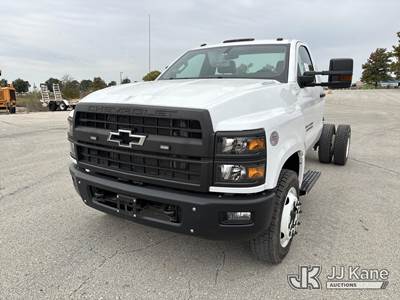 2024 Chevrolet Silverado Medium Duty Cab & Chassis