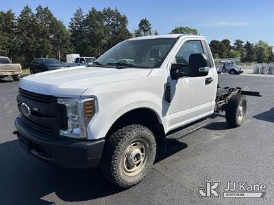 2019 Ford F350 4x4 Cab & Chassis