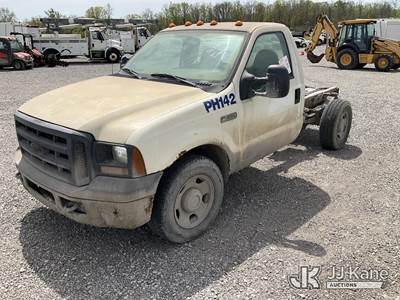 2006 Ford F-350 SD Cab & Chassis