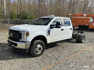 2019 Ford F-350 Crew-Cab Cab & Chassis