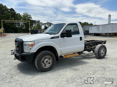 2015 Ford F350 4x4 Cab & Chassis