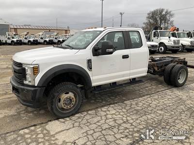 2018 Ford F-450 SD SuperCab DRW 4WD Extended-Cab & Chassis