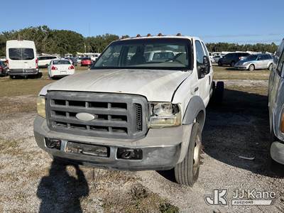 2005 Ford F450 Crew-Cab Pickup Truck