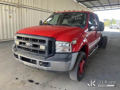 2007 Ford F-450 SD Crew-Cab Chassis