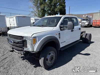 2017 Ford F-550 Crew-Cab Chassis