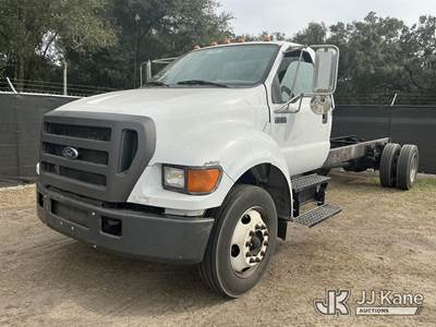 2005 Ford F750 T/A Cab & Chassis