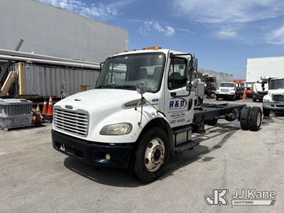 2006 Freightliner M2 106 Cab & Chassis