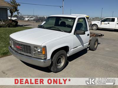 GMC Sierra C1500 Cab & Chassis Truck