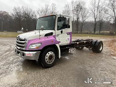 2013 Hino Conventional Cab Cab & Chassis