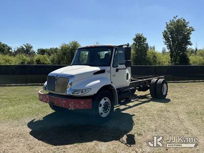 2003 International 4300 Cab & Chassis